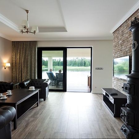Golfbay Villa Senica Eksteriør bilde