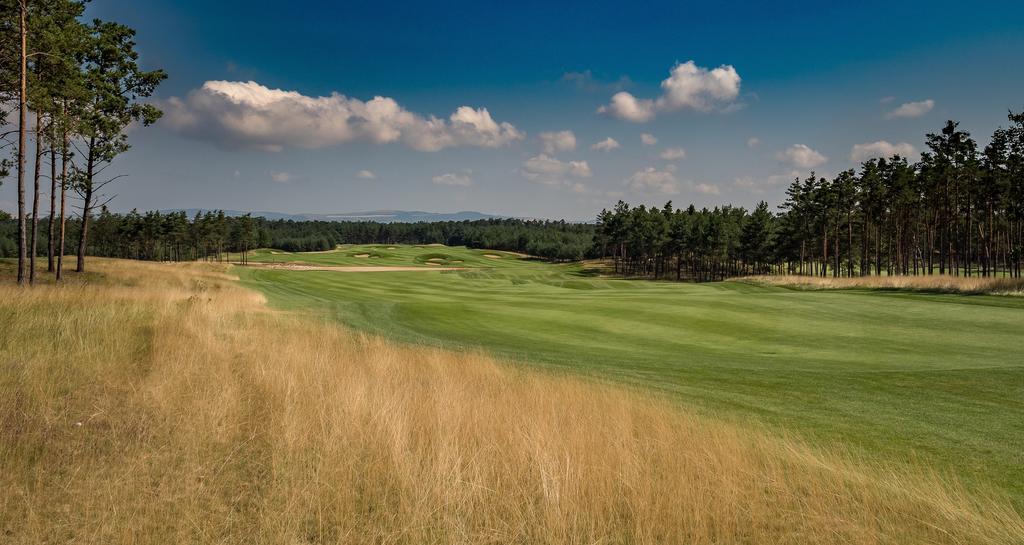Golfbay Villa Senica Eksteriør bilde