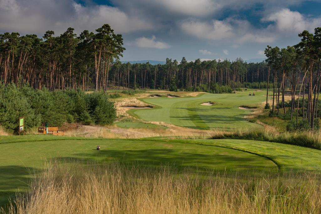 Golfbay Villa Senica Eksteriør bilde